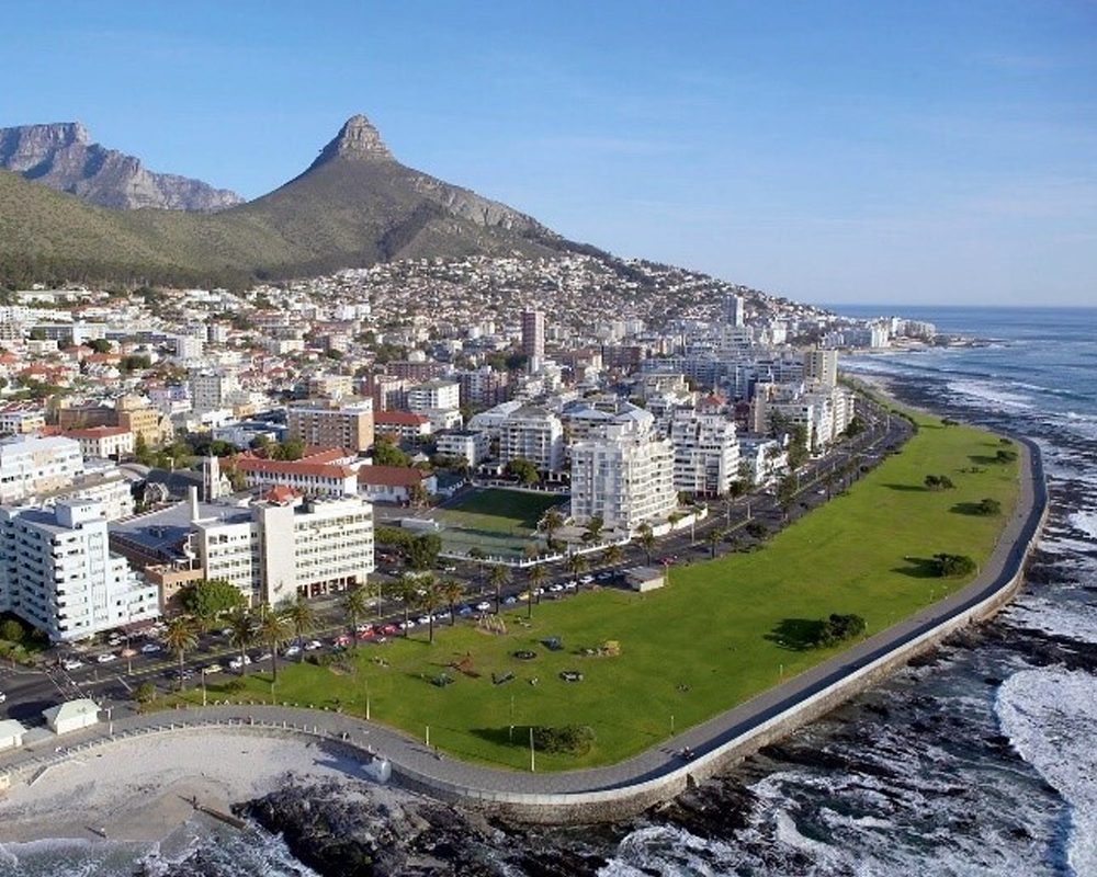 CAPE-TOWN-FREE-&-EASY